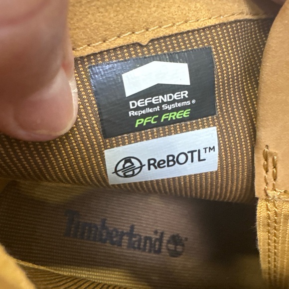 Timberland Wheat Suede Lug-Heel Lace-Up Ankle Boots - Picture 8 of 9